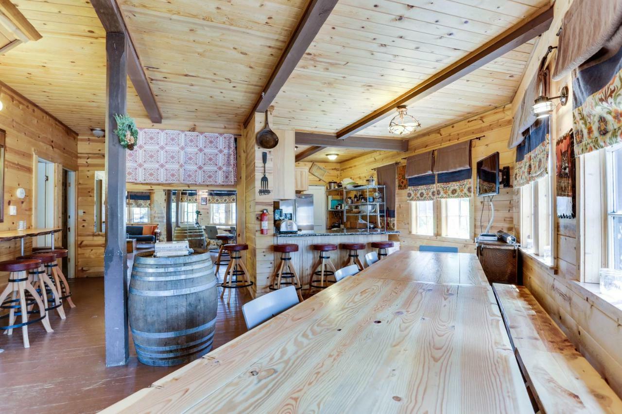 Flying Stag: Main Lodge กัฟเวิร์นเมนท์แคมป์ ภายนอก รูปภาพ