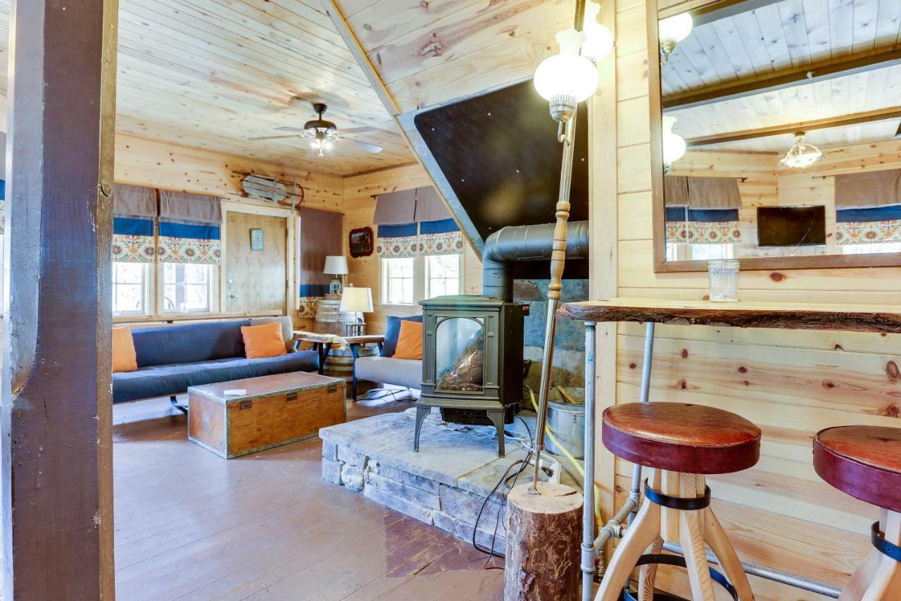Flying Stag: Main Lodge กัฟเวิร์นเมนท์แคมป์ ภายนอก รูปภาพ